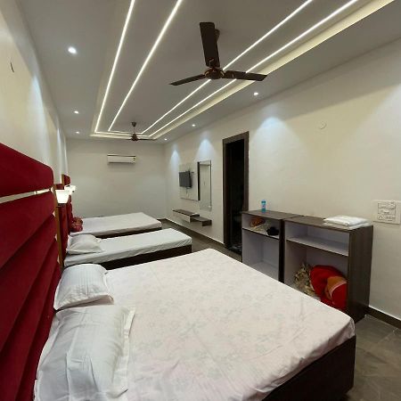 Bed and Breakfast The Bubbles Амритсар Экстерьер фото