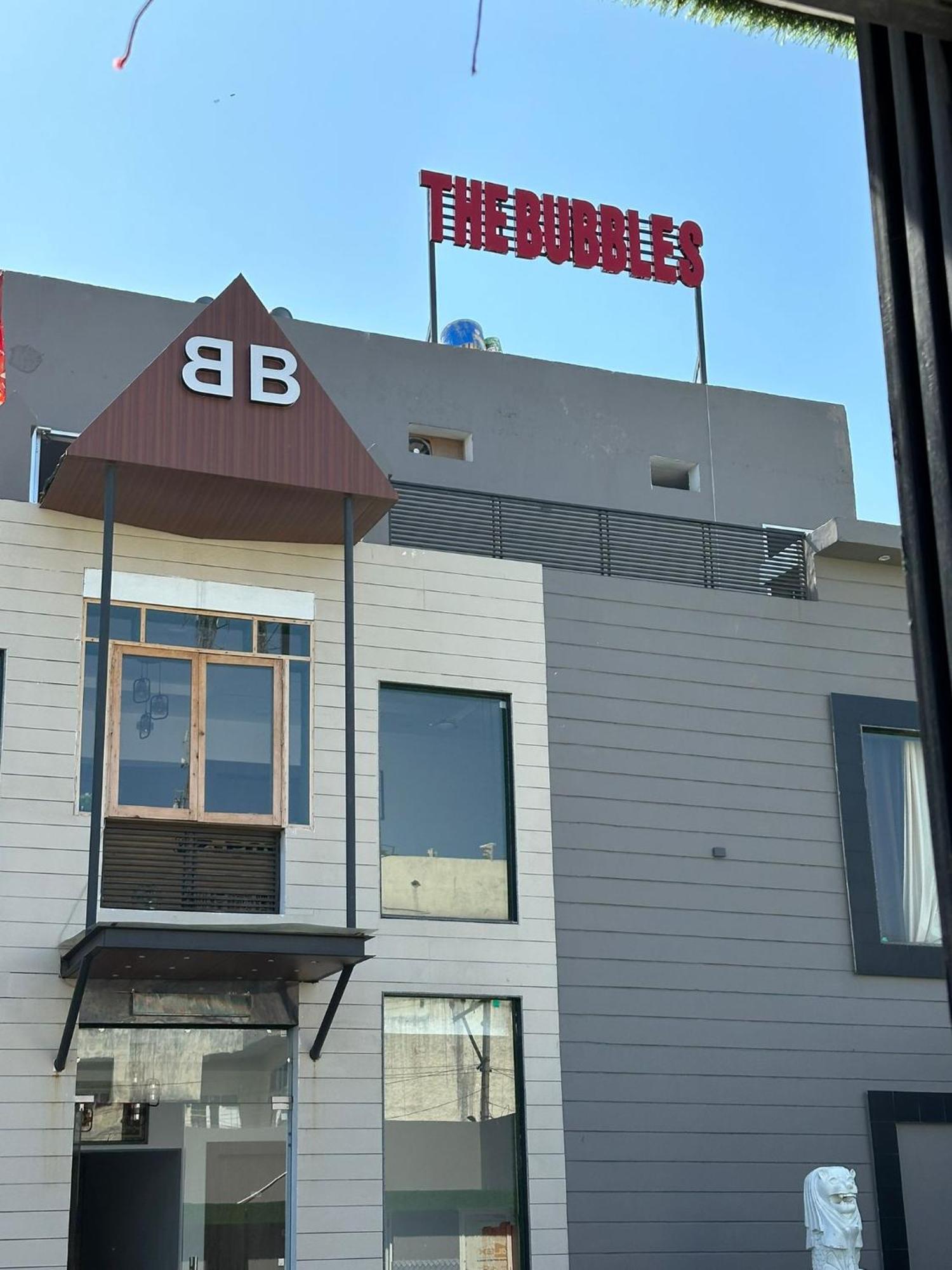 Bed and Breakfast The Bubbles Амритсар Экстерьер фото